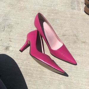 Pointy toe pink heels
